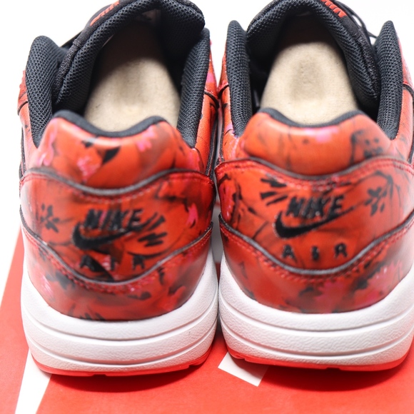 Air Max 1 Ultra Shang Hai Red Floral Roses sz 6 - Picture 6 of 8